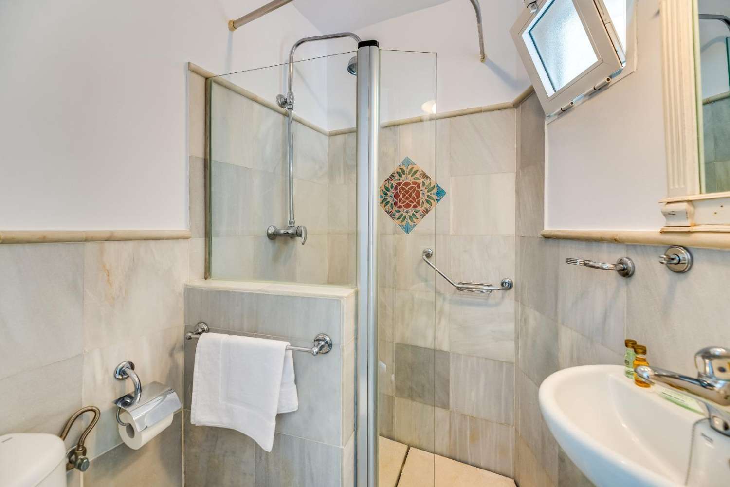 PRACHTIGE VILLA TE KOOP IN NUEVA ANDALUSIË (MARBELLA)