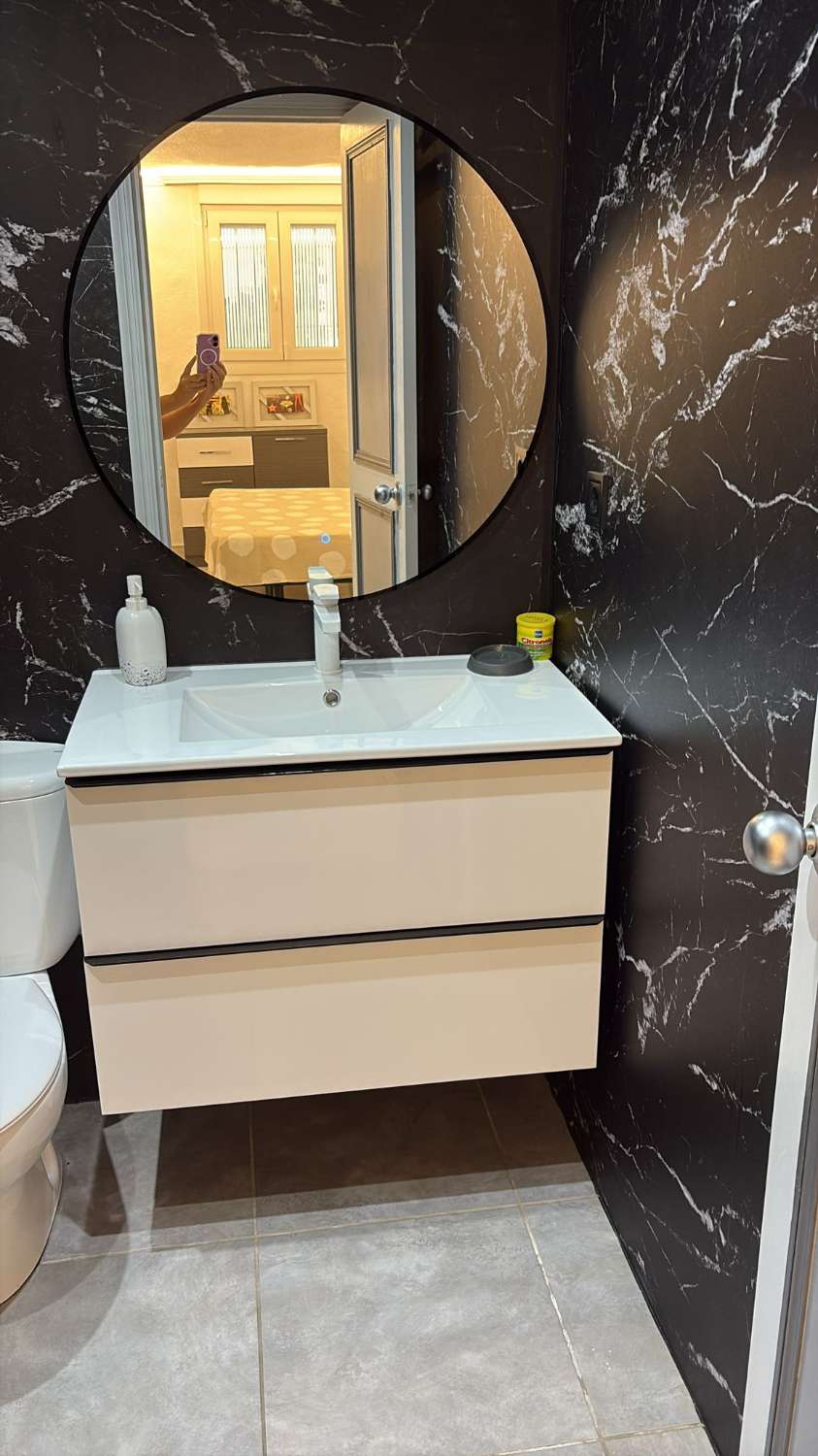 IL EST LOUÉ À PARTIR DE MAINTENANT JUSQU’AU 09/06/2026 ET DU 01/09/2026 AU 30/06/2027. MAGNIFIQUE APPARTEMENT À MIJAS COSTA AVEC DES VUES SPECTACULAIRES.