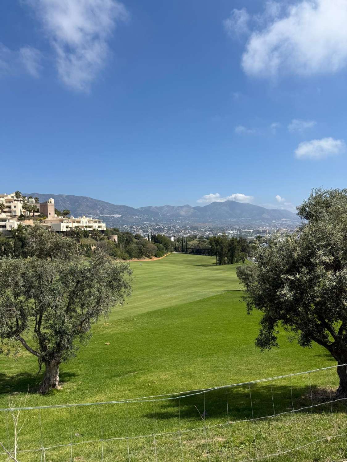 Petit Appartement saisonnière à Hipódromo-Cerrado del Águila (Mijas)