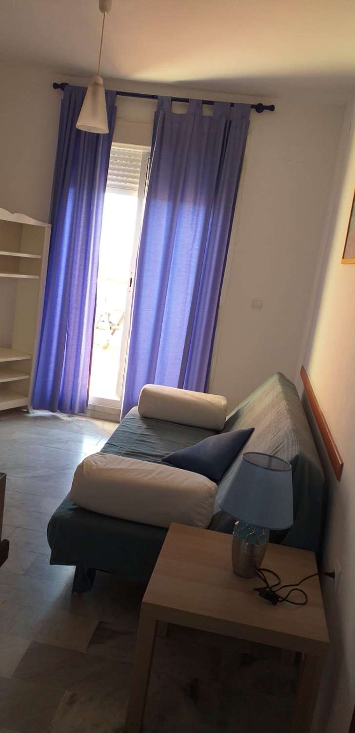 À LOUER DU 01/11/2026 AU 31/05/2027 MAGNIFIQUE PENTHOUSE À MIJAS COSTA AVEC UNE VUE SPECTACULAIRE SUR LA MER