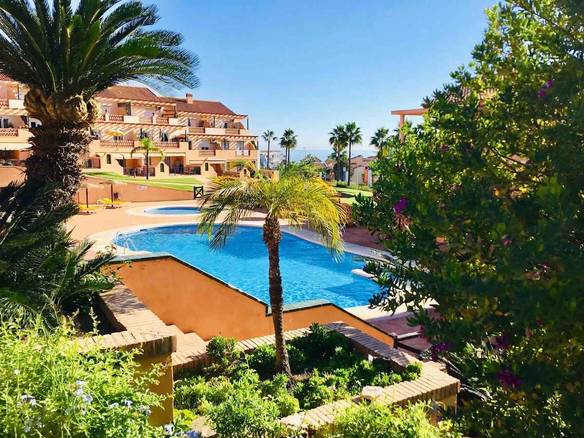 À LOUER DU 01/11/2026 AU 31/05/2027 MAGNIFIQUE PENTHOUSE À MIJAS COSTA AVEC UNE VUE SPECTACULAIRE SUR LA MER