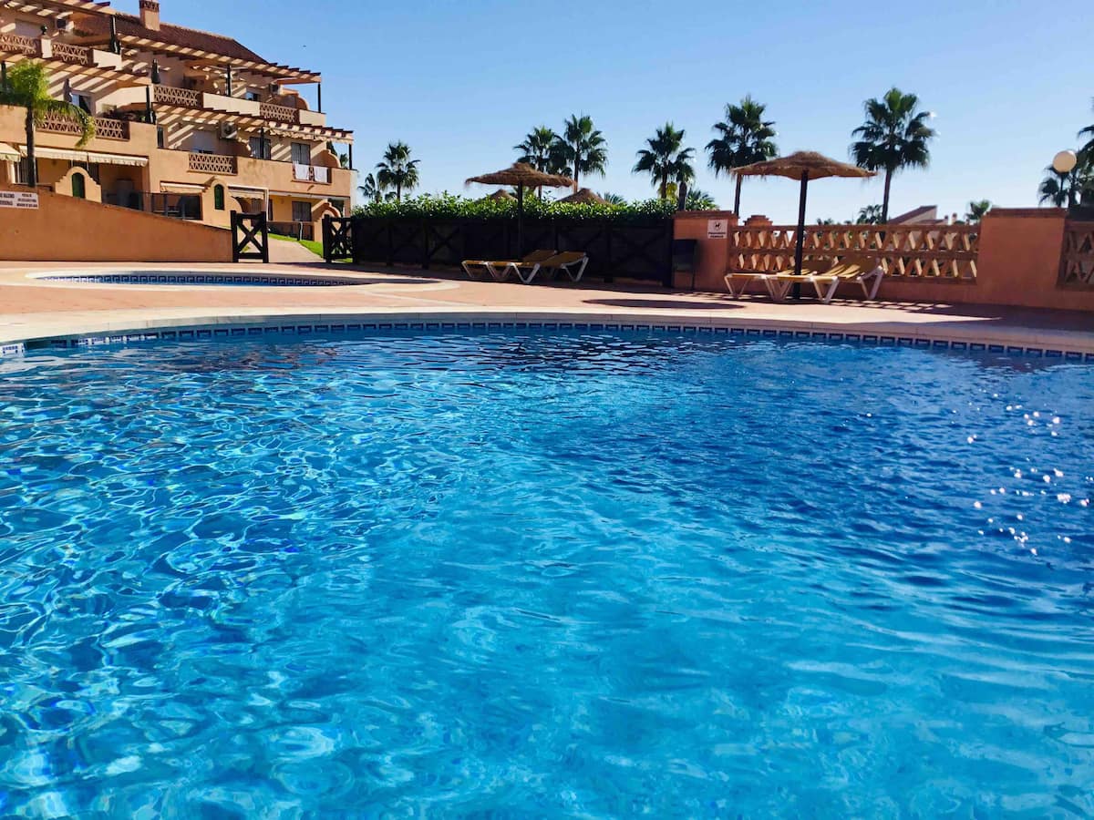 À LOUER DU 01/11/2026 AU 31/05/2027 MAGNIFIQUE PENTHOUSE À MIJAS COSTA AVEC UNE VUE SPECTACULAIRE SUR LA MER