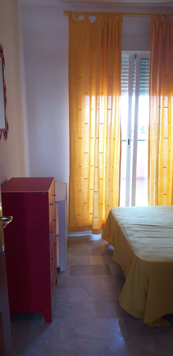 À LOUER DU 01/11/2026 AU 31/05/2027 MAGNIFIQUE PENTHOUSE À MIJAS COSTA AVEC UNE VUE SPECTACULAIRE SUR LA MER