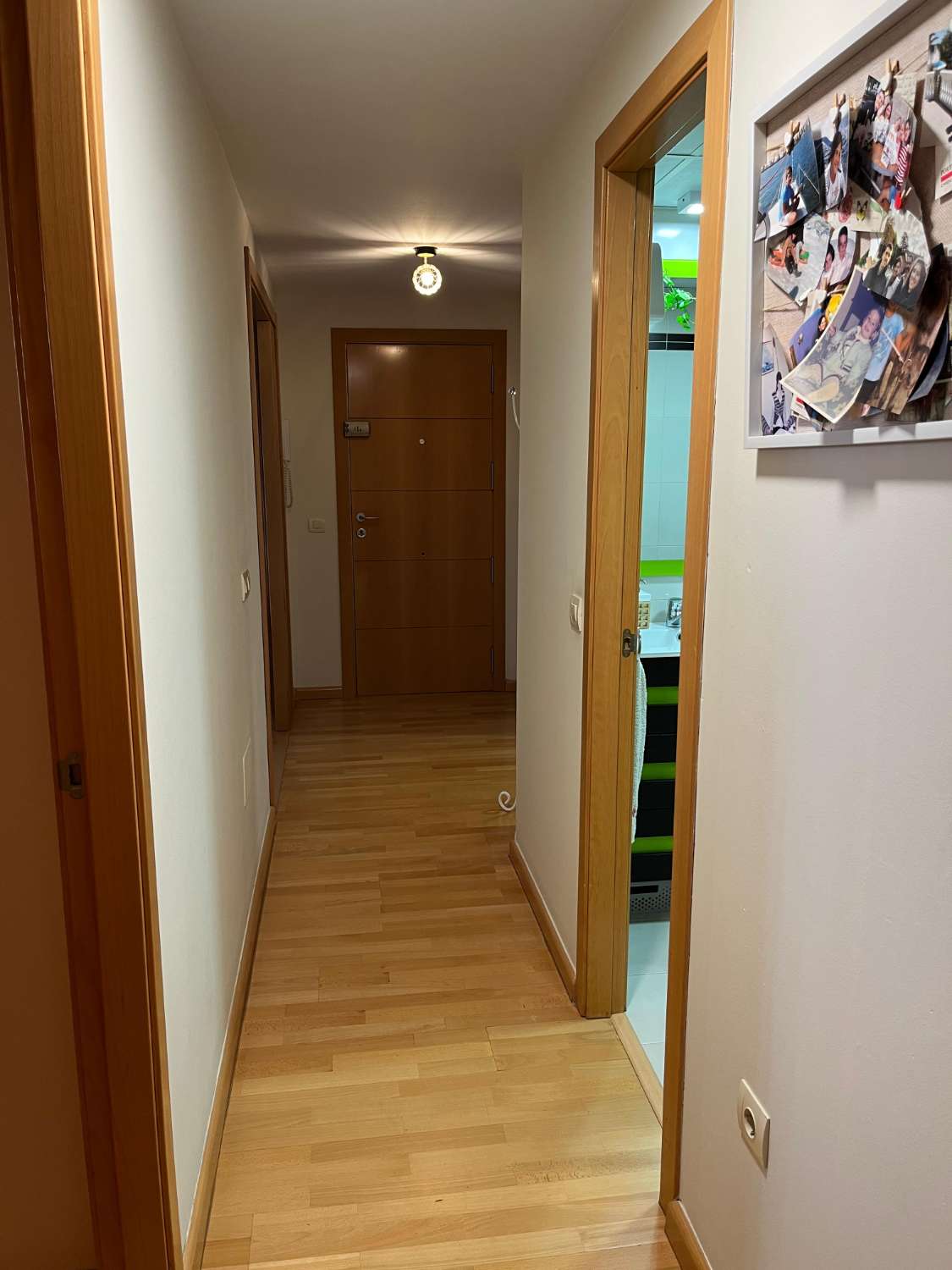 VACKER LÄGENHET MED HAVSUTSIKT TILL SALU I PINILLO-OMRÅDET (TORREMOLINOS)