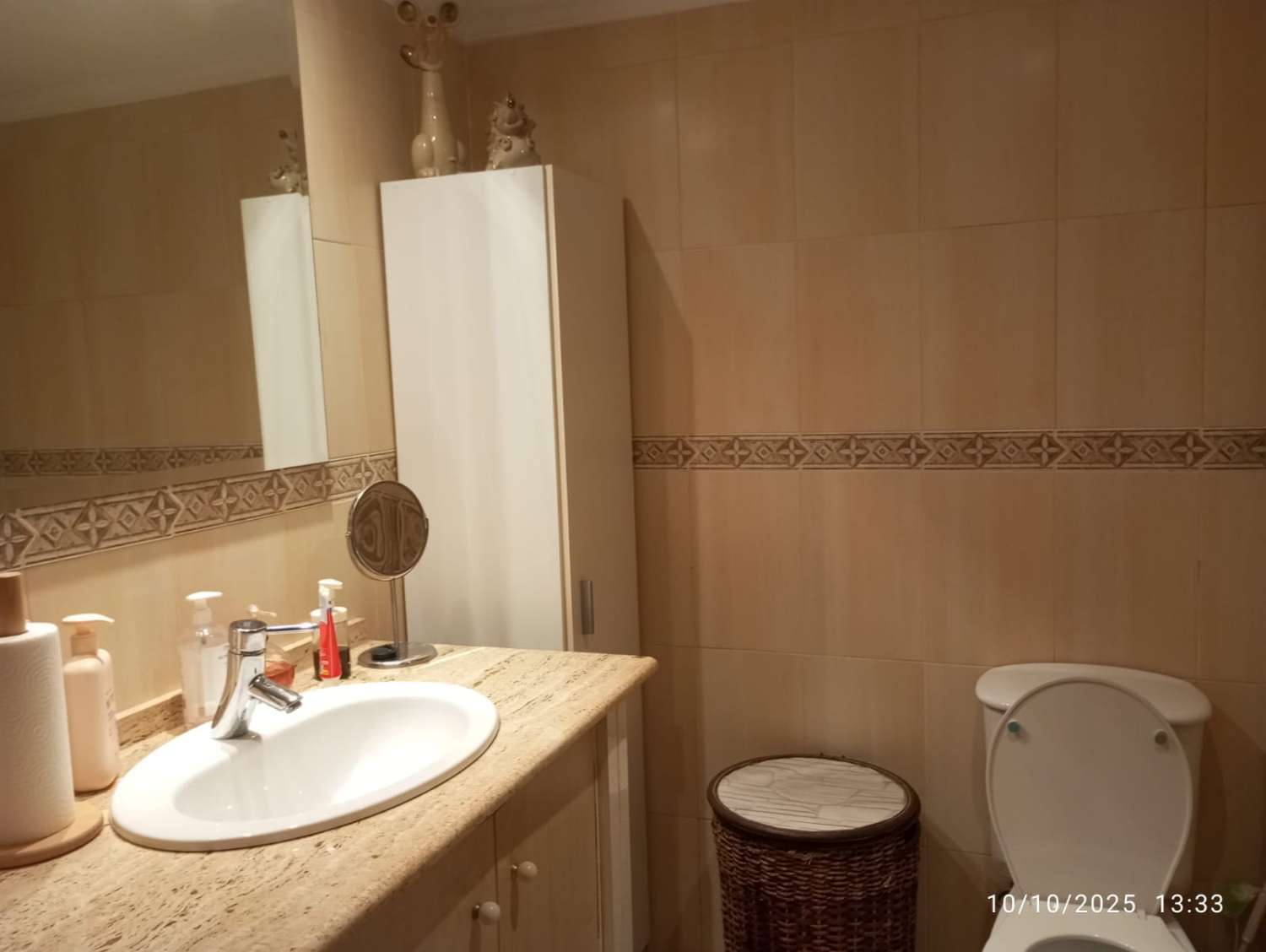 APARTMENT WITH FRONTAL SEA VIEWS FOR SALE IN MONTEMAR AREA (TORREMOLINOS)