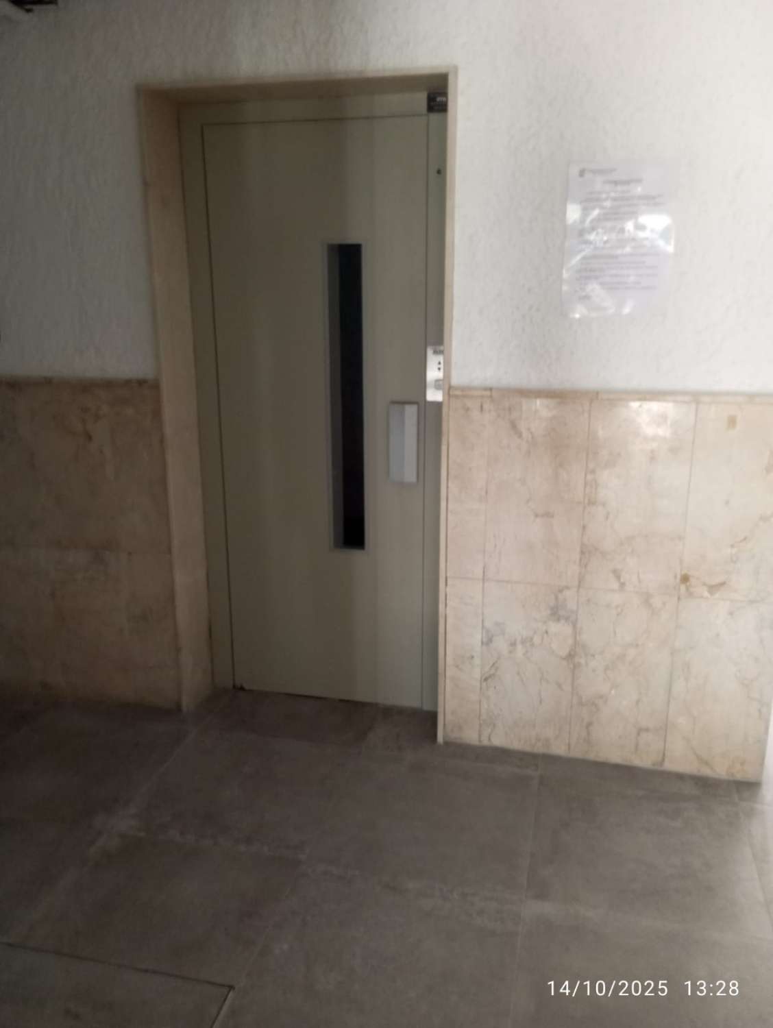 APARTMENT WITH FRONTAL SEA VIEWS FOR SALE IN MONTEMAR AREA (TORREMOLINOS)