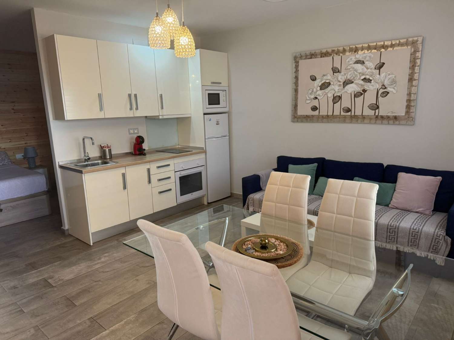 VUOKRATTU 1.9.26–31.5.27 STUDIO LA CARIHUELASSA (TORREMOLINOS)