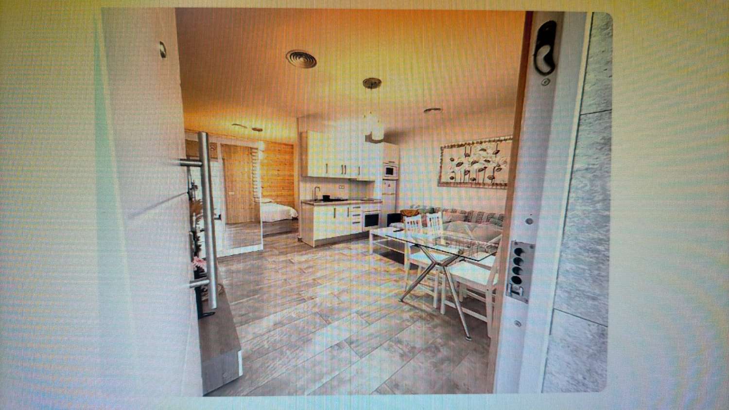 LOUÉ DU 1.9.26 AU 31.5.27 STUDIO À LA CARIHUELA (TORREMOLINOS)