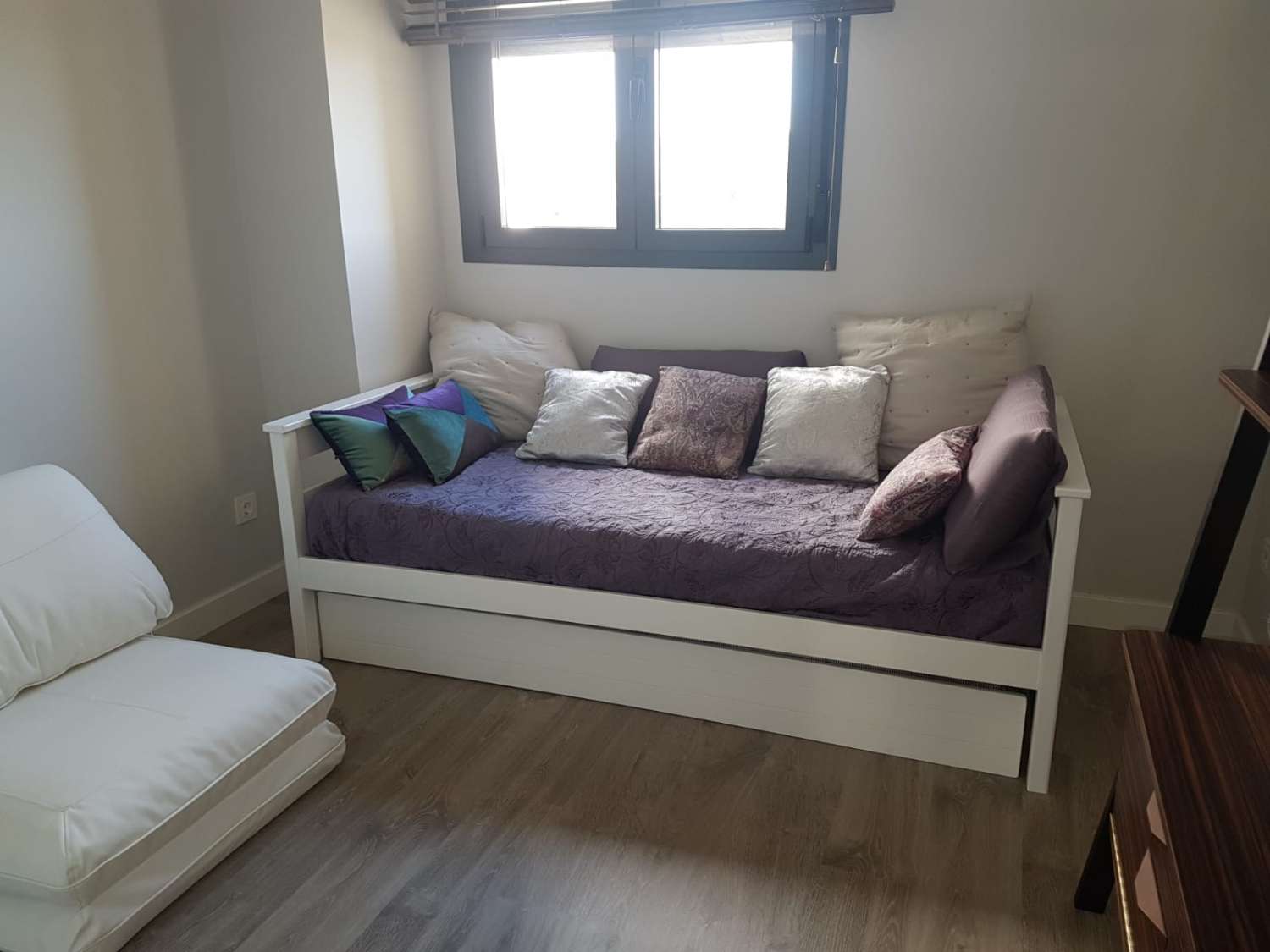 À LOUER DU 01.10.26 AU 15.6.27 MAGNIFIQUE APPARTEMENT EN FACE DE LA PLAGE À LOS ALAMOS (TORREMOLINOS)