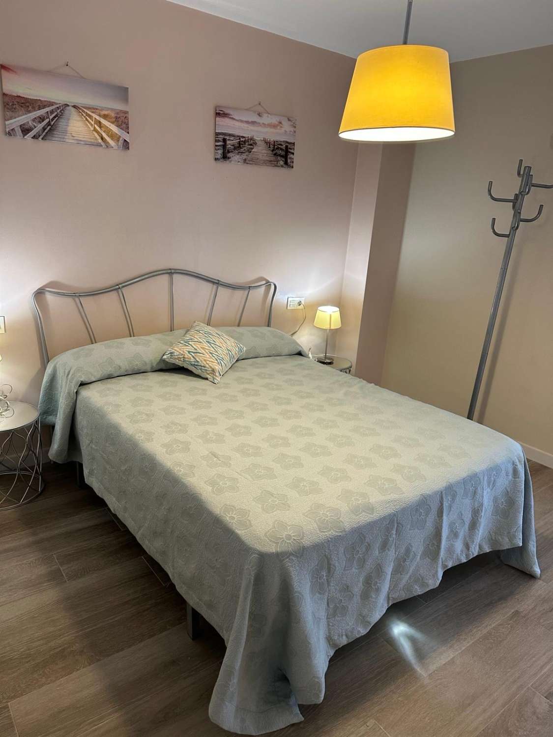 À LOUER À PARTIR DU 30.6.26 APPARTEMENT SYMPA À TORREMOLINOS CENTER