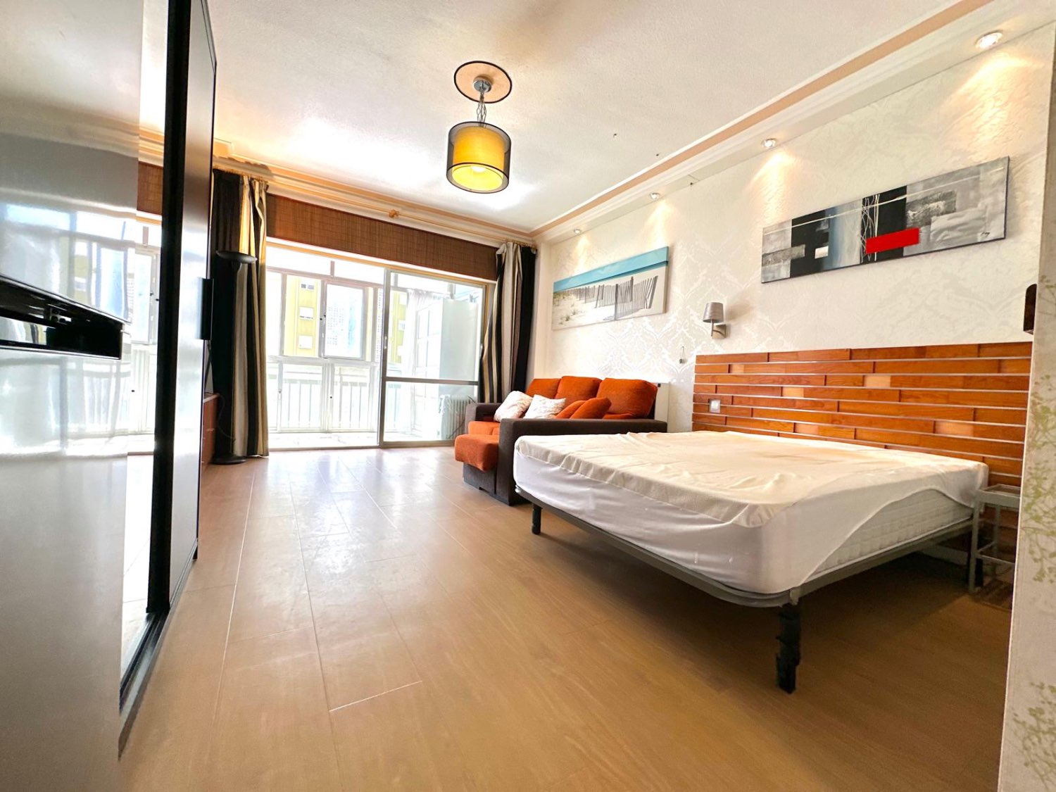 Wunderschönes möbliertes Atelier zum Verkauf in Torremolinos