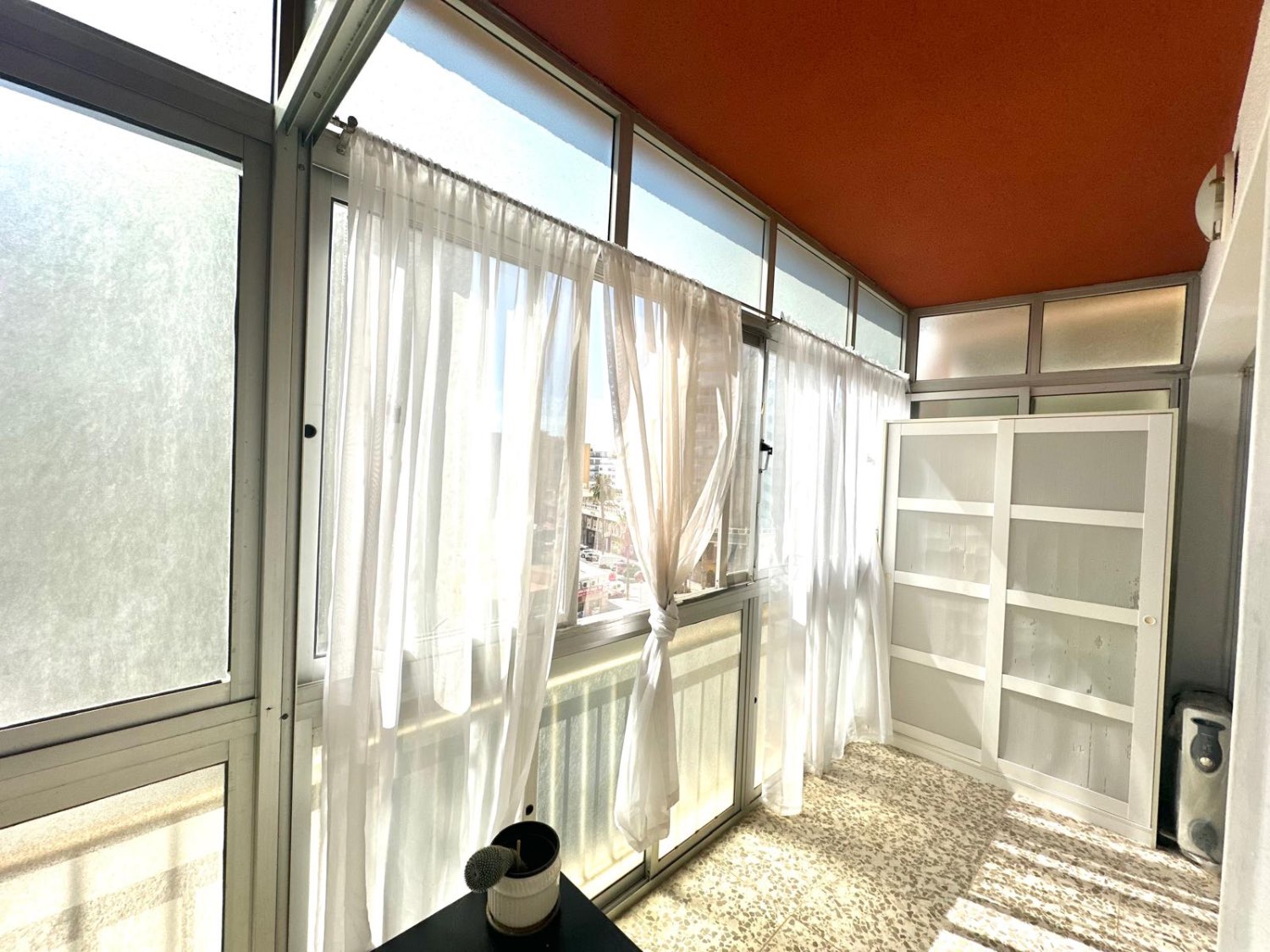 Wunderschönes möbliertes Atelier zum Verkauf in Torremolinos