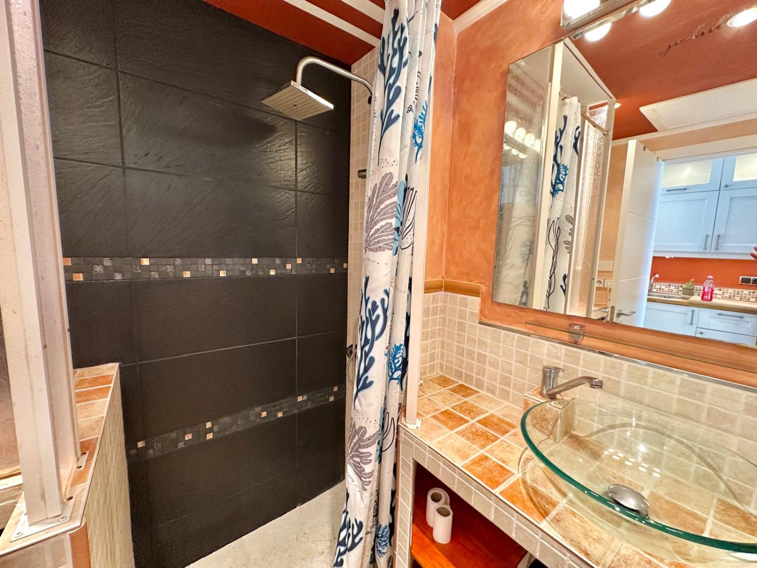 Wunderschönes möbliertes Atelier zum Verkauf in Torremolinos