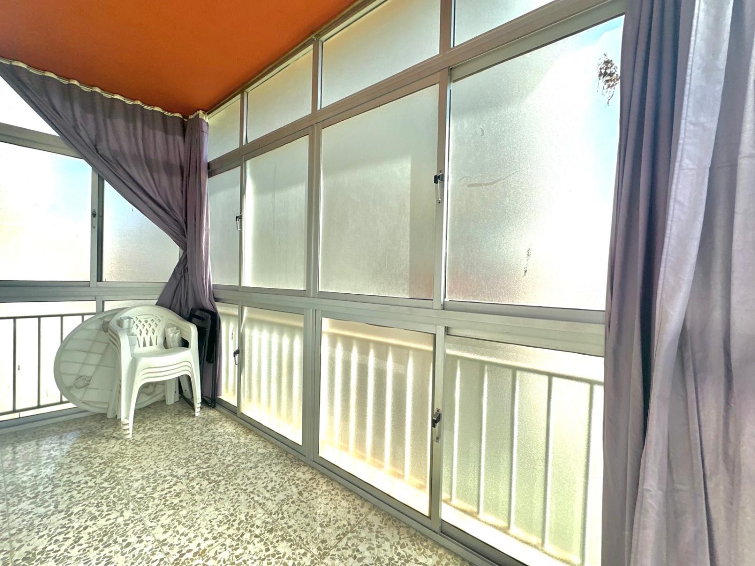 Wunderschönes möbliertes Atelier zum Verkauf in Torremolinos