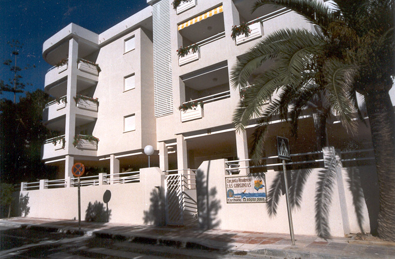 CENTRAL APARTMENT FOR RENT IN TORREMOLINOS FOR LONG TERM.
