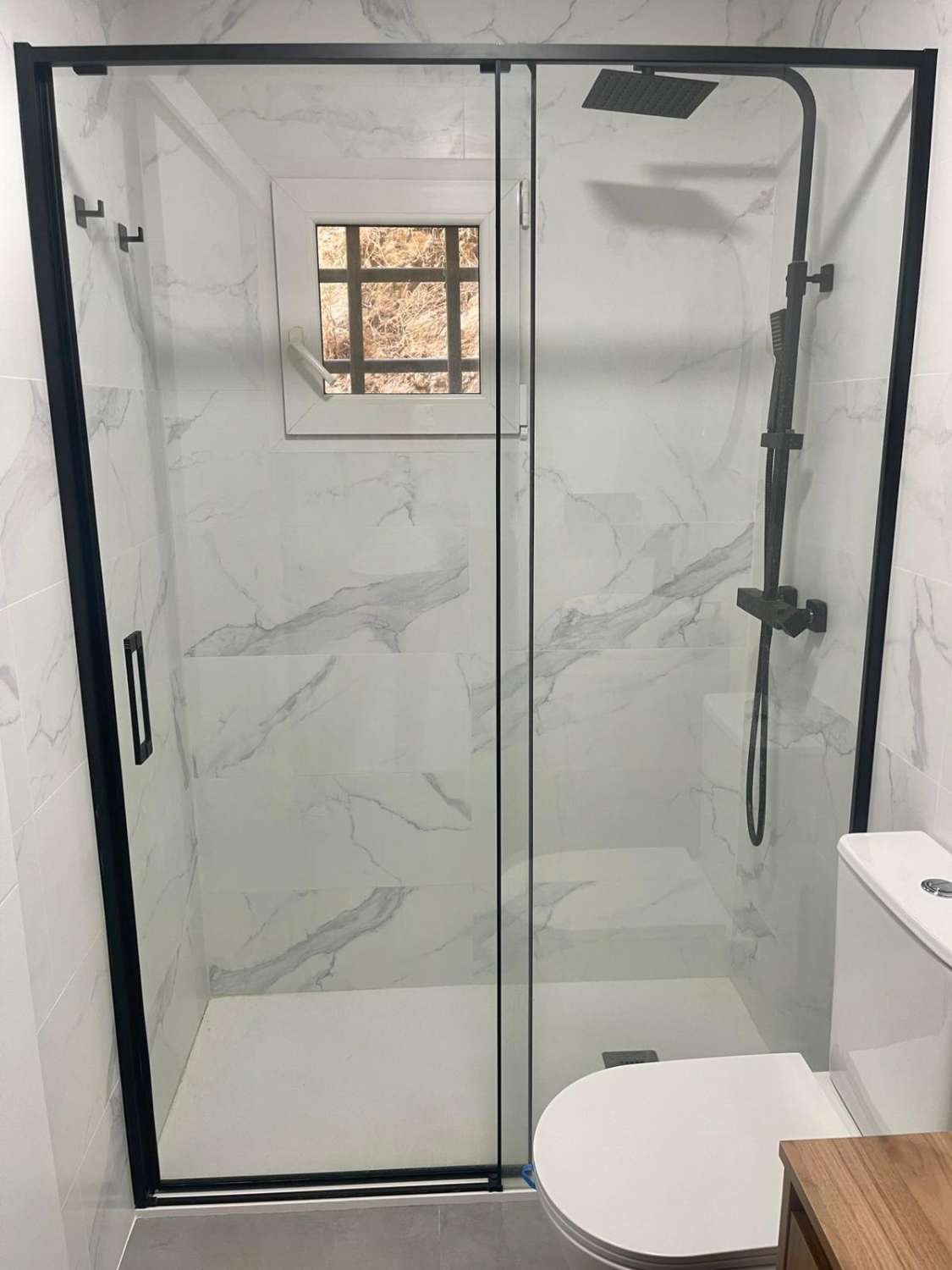 À LOUER DU 1/09/2026 AU 30/06/2027 BEL APPARTEMENT RÉNOVÉ À TORREMOLINOS