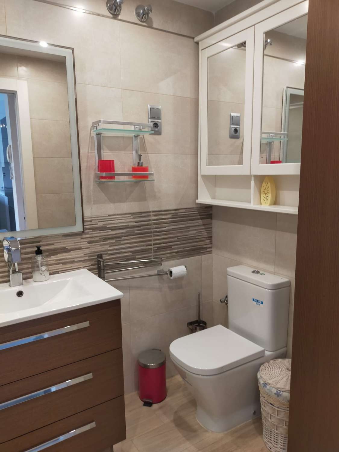 À LOUER DU 09/01/2026 AU 30/6/27 APPARTEMENT SYMPA PRÈS DE LA PLAGE À PLAYAMAR (TORREMOLINOS)