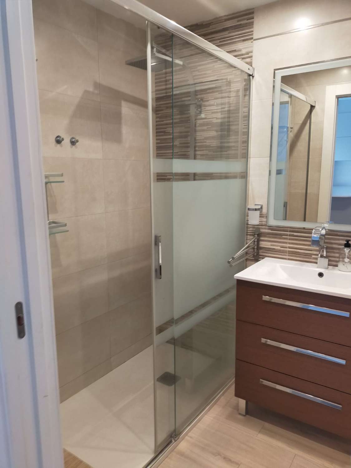 À LOUER DU 09/01/2026 AU 30/6/27 APPARTEMENT SYMPA PRÈS DE LA PLAGE À PLAYAMAR (TORREMOLINOS)