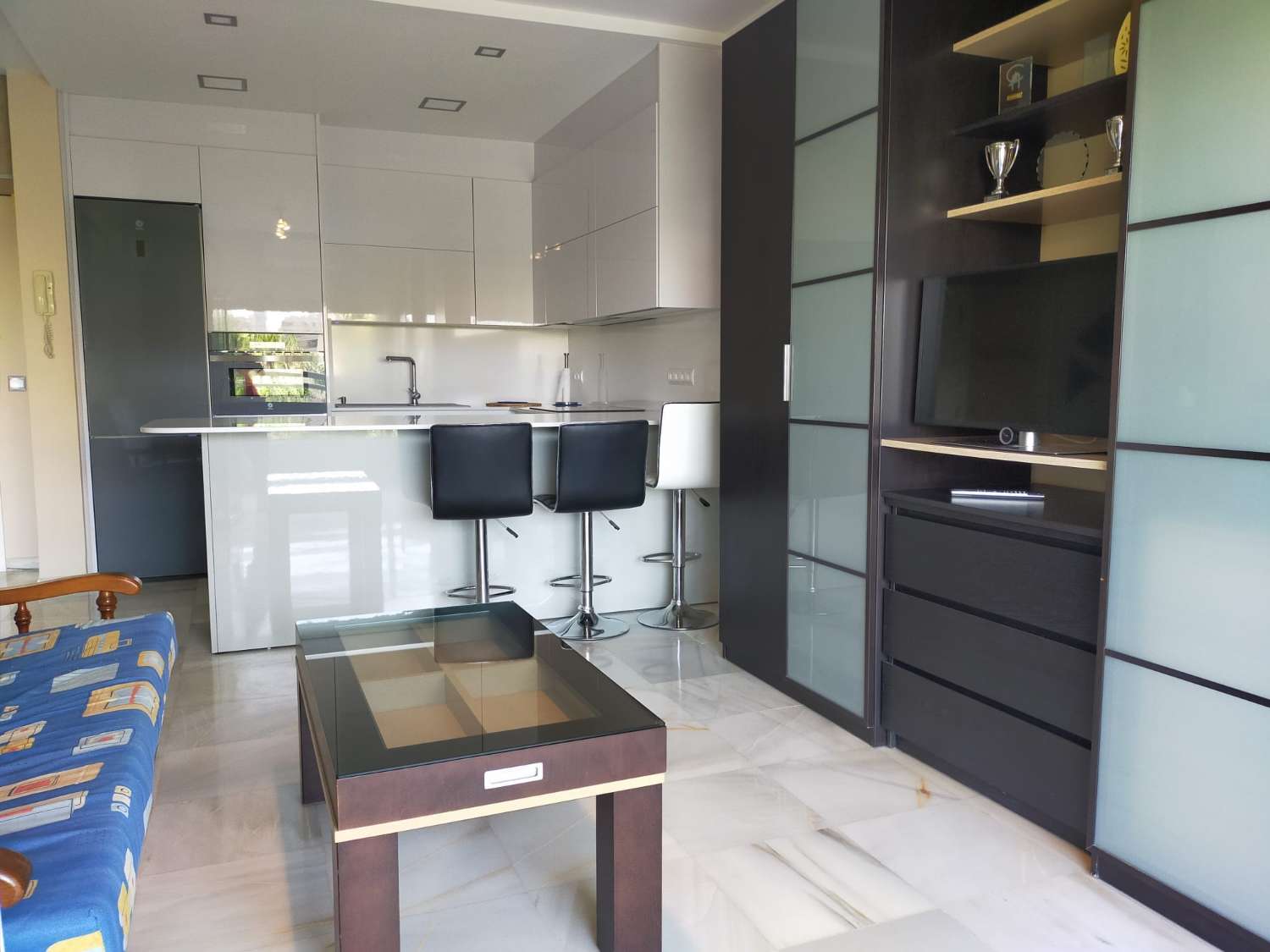 À LOUER DU 09/01/2026 AU 30/6/27 APPARTEMENT SYMPA PRÈS DE LA PLAGE À PLAYAMAR (TORREMOLINOS)