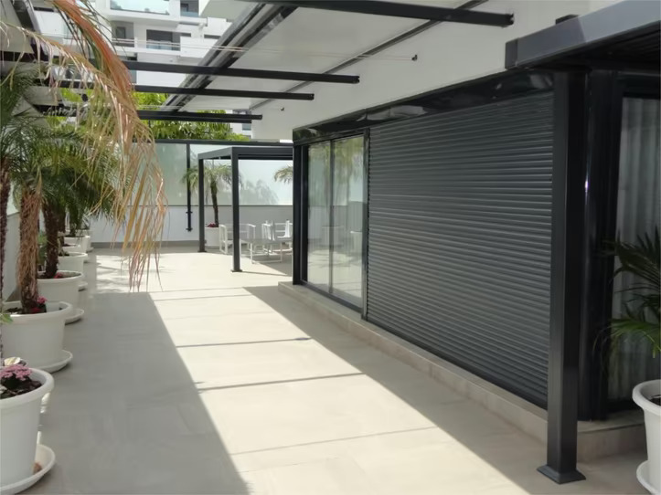 MAGNIFIK LÄGENHET TILL SALU I EN AV DE MEST LYXIGA URBANISERINGARNA I LOS ALAMOS (TORREMOLINOS)