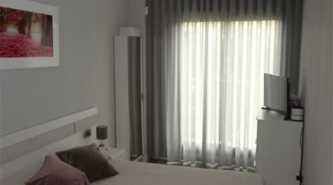 MAGNIFIK LÄGENHET TILL SALU I EN AV DE MEST LYXIGA URBANISERINGARNA I LOS ALAMOS (TORREMOLINOS)