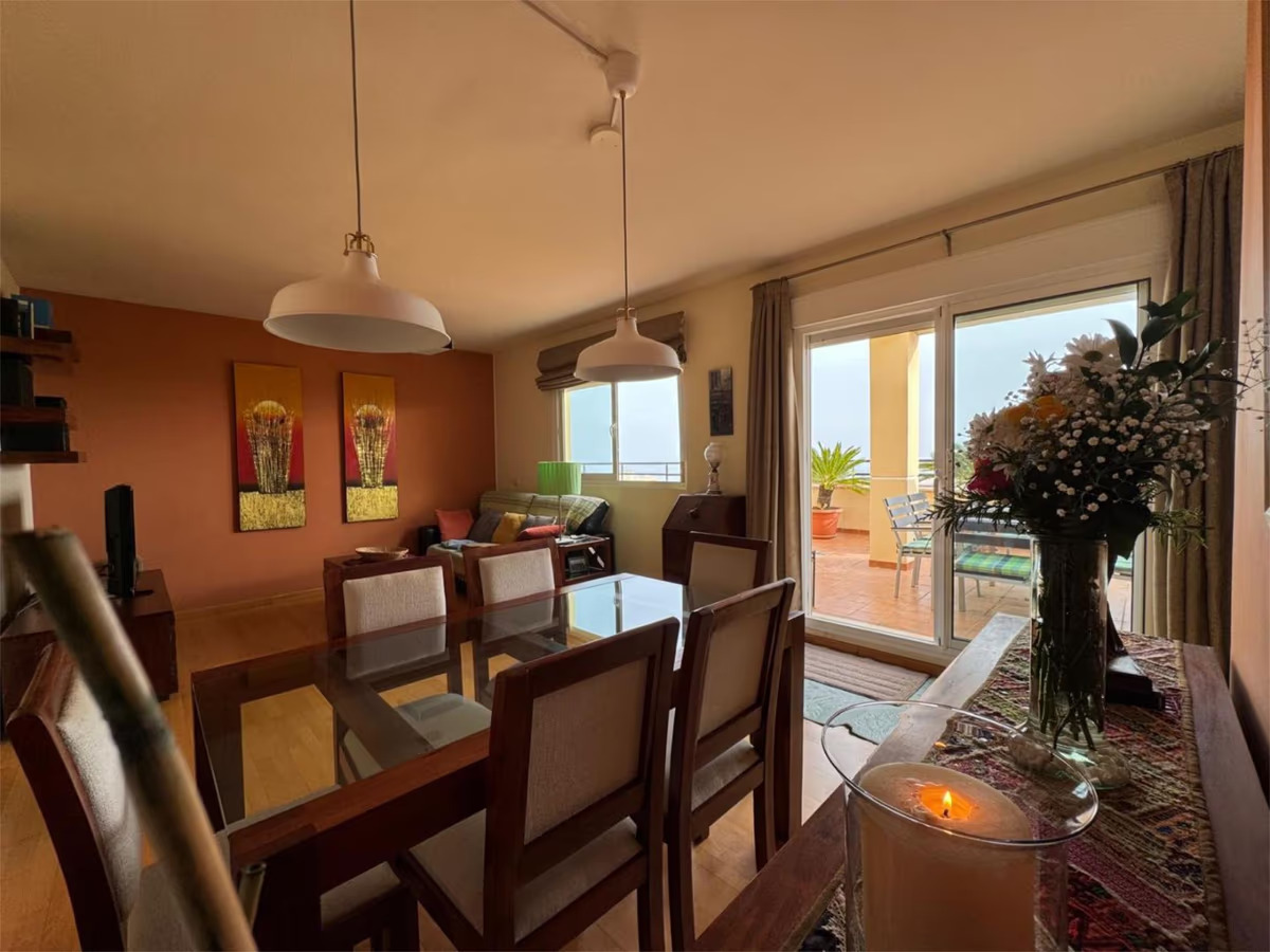 Magnifik duplex-penthouse till salu med fantastisk havs- och bergsutsikt i Torremolinos