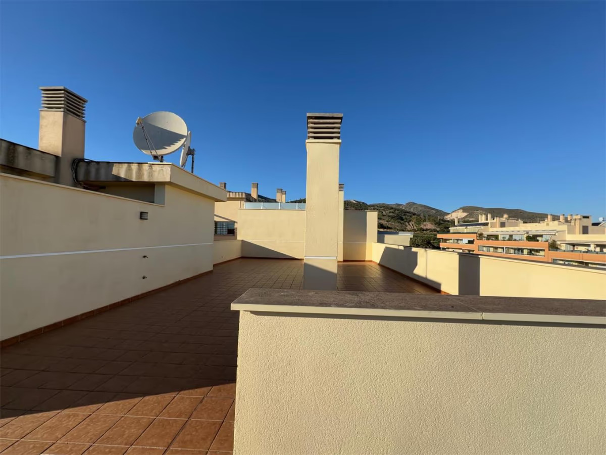 Magnifik duplex-penthouse till salu med fantastisk havs- och bergsutsikt i Torremolinos
