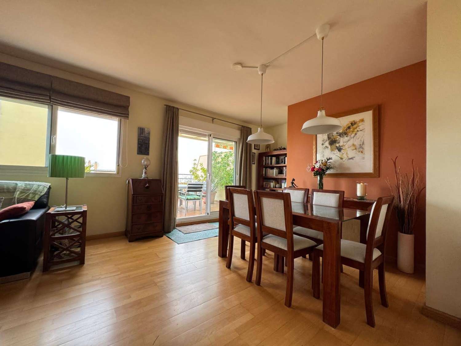 Magnifik duplex-penthouse till salu med fantastisk havs- och bergsutsikt i Torremolinos