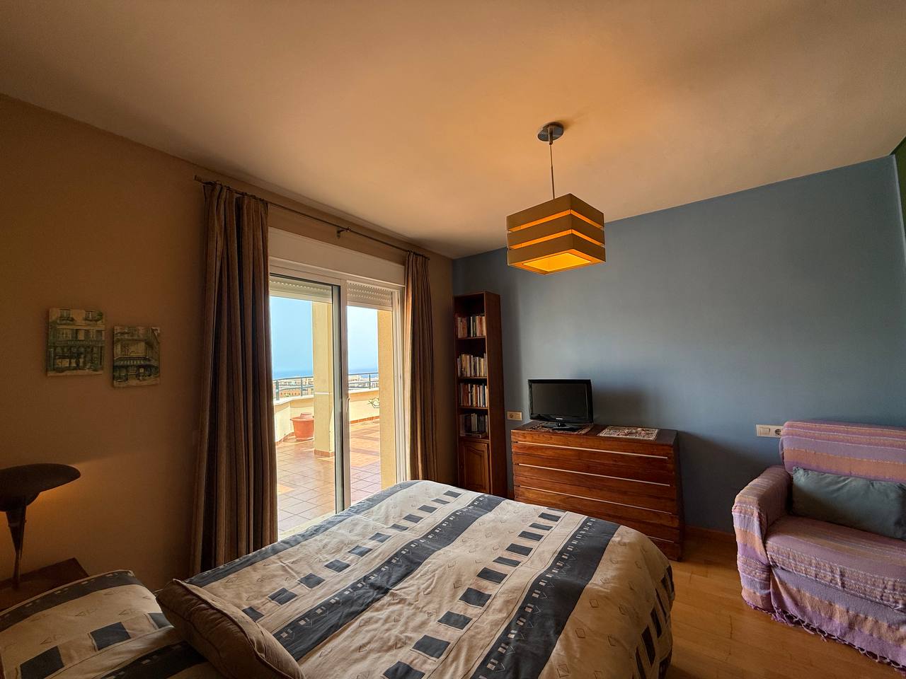 Magnifik duplex-penthouse till salu med fantastisk havs- och bergsutsikt i Torremolinos