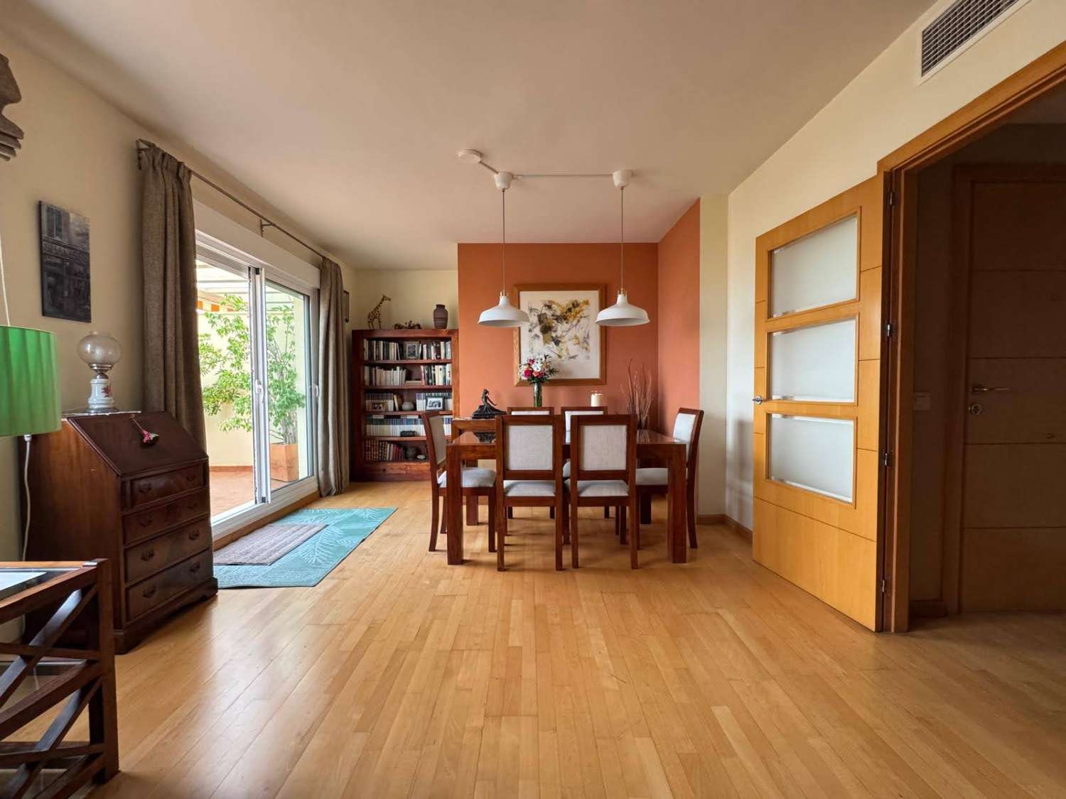 Magnifik duplex-penthouse till salu med fantastisk havs- och bergsutsikt i Torremolinos