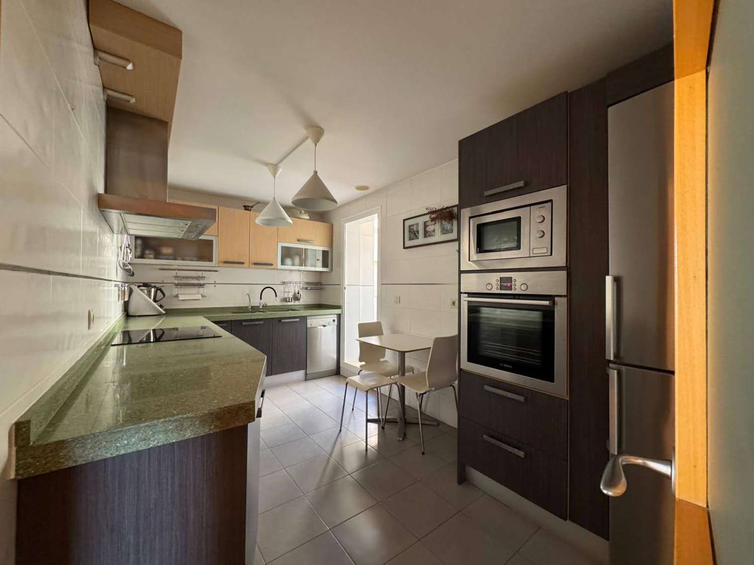 Magnifik duplex-penthouse till salu med fantastisk havs- och bergsutsikt i Torremolinos