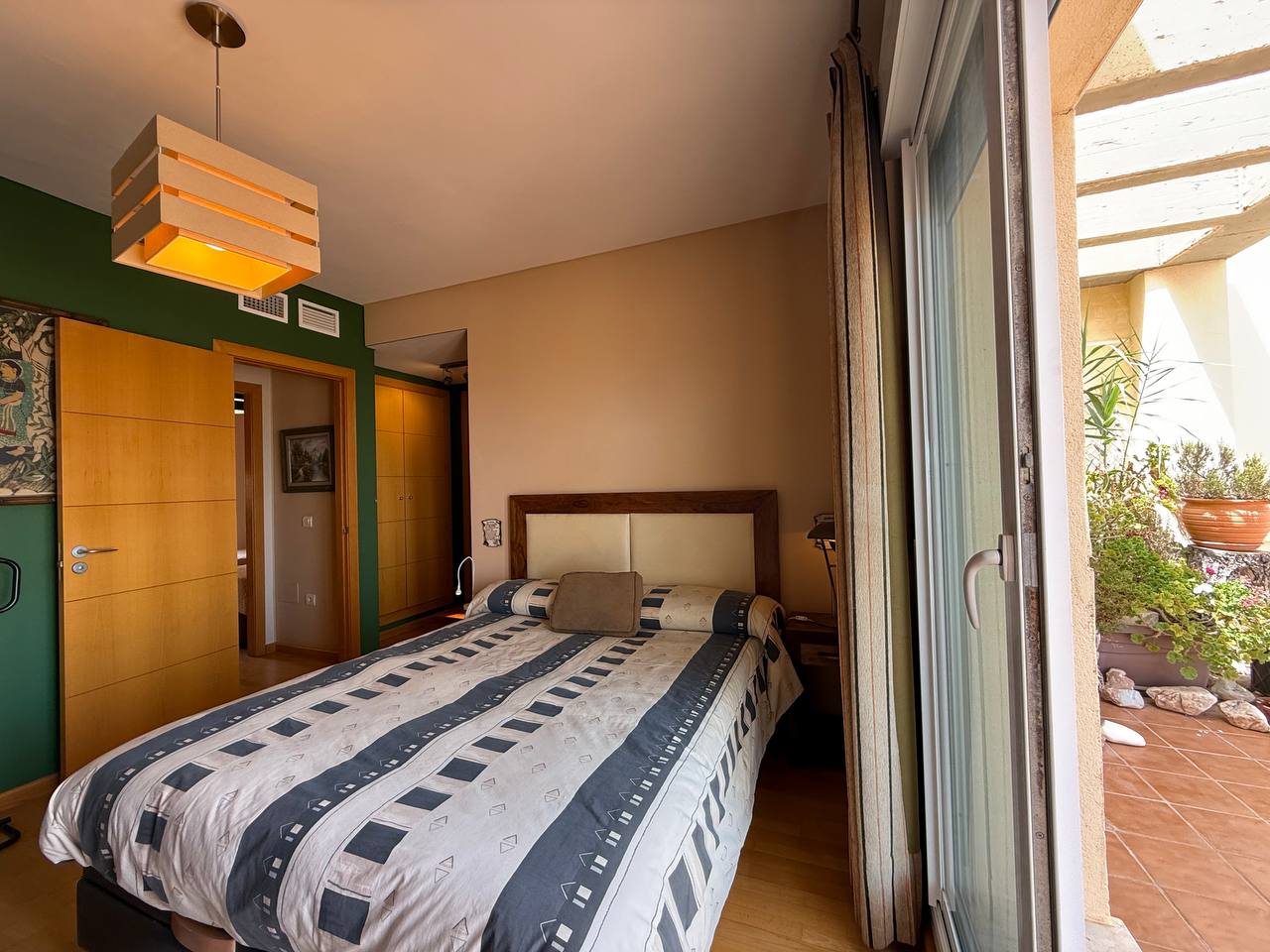 Magnifik duplex-penthouse till salu med fantastisk havs- och bergsutsikt i Torremolinos