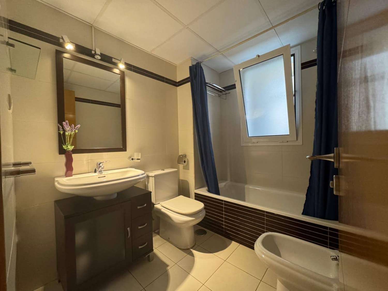 Magnifik duplex-penthouse till salu med fantastisk havs- och bergsutsikt i Torremolinos