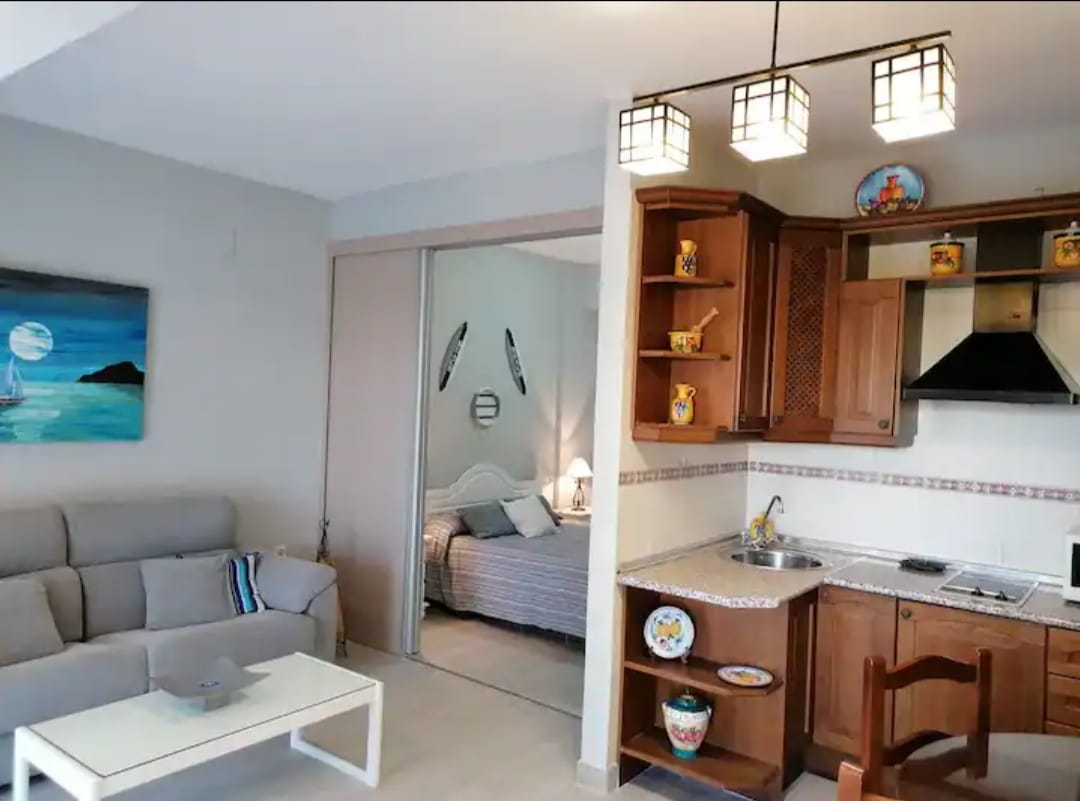 FOR RENT FROM 1.10,26-30.6.27 NICE APARTMENT IN LA CARIHUELA (TORREMOLINOS)