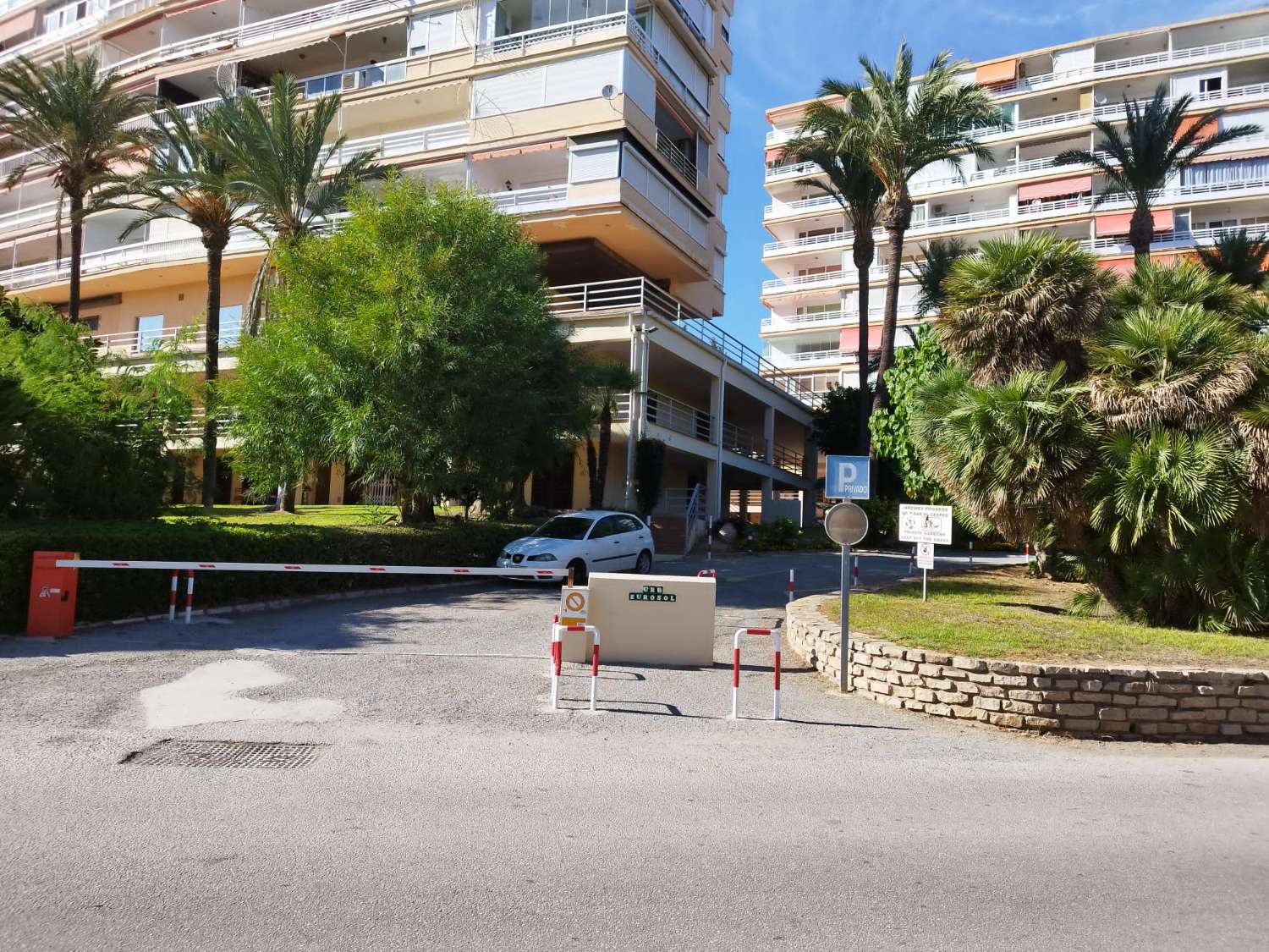 FOR RENT FROM 1.10,26-30.6.27 NICE APARTMENT IN LA CARIHUELA (TORREMOLINOS)
