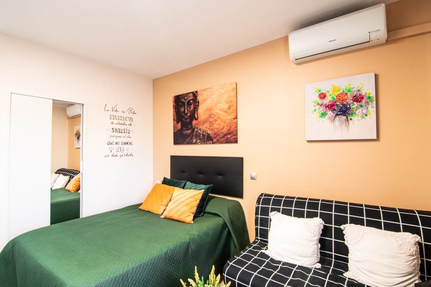 Se vende bonito estudio en Benalbech ( Benalmádena )