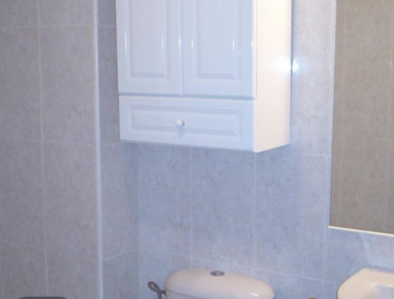 VACKER LÄGENHET MED HAVSUTSIKT TILL SALU I MONTEMAR (TORREMOLINOS)