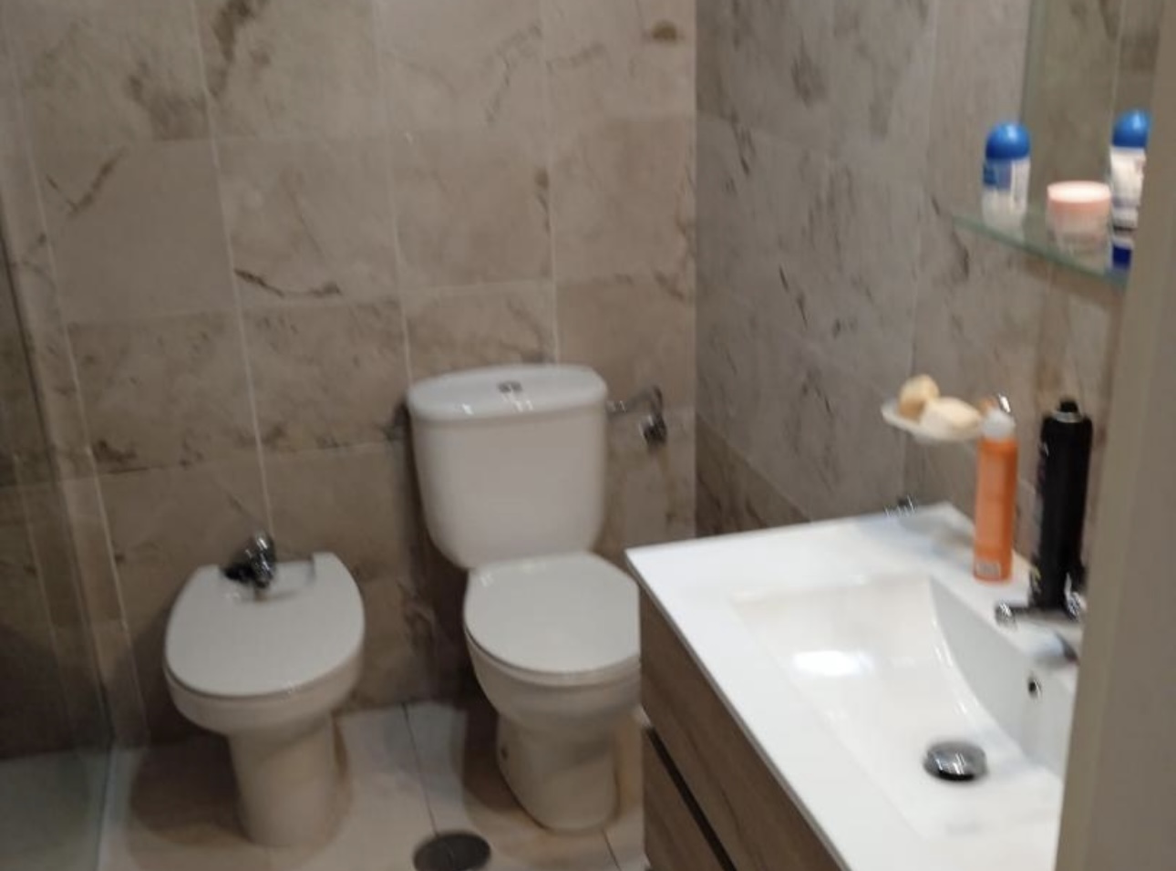 MAGNIFIK PENTHOUSE MED HAVSUTSIKT TILL SALU I LA CARIHUELA (TORREMOLINOS)