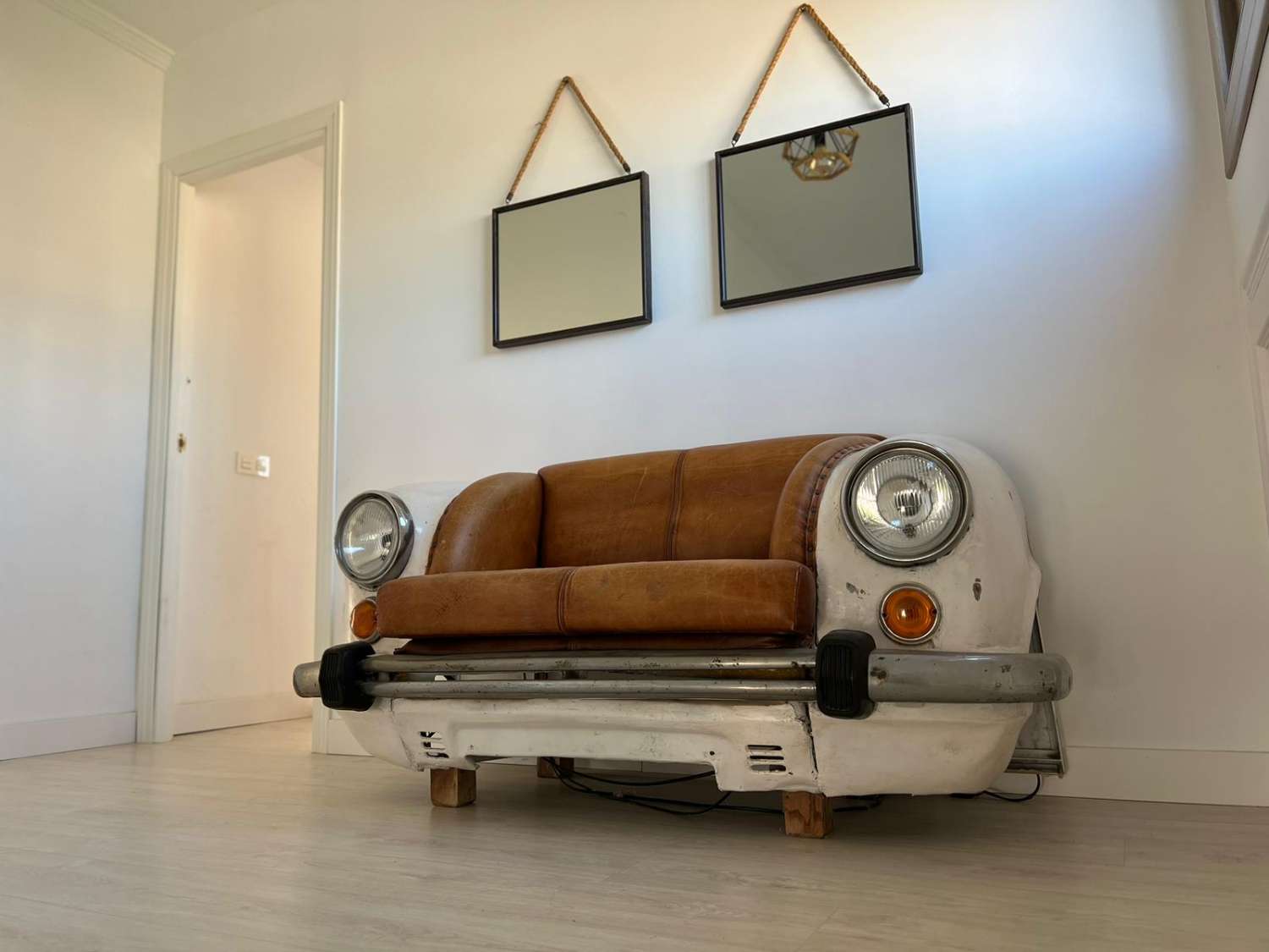 Se alquila desde 01/10/25 hasta 30/06/26 . magnífica villa en zona de Playamar ( Torremolinos )