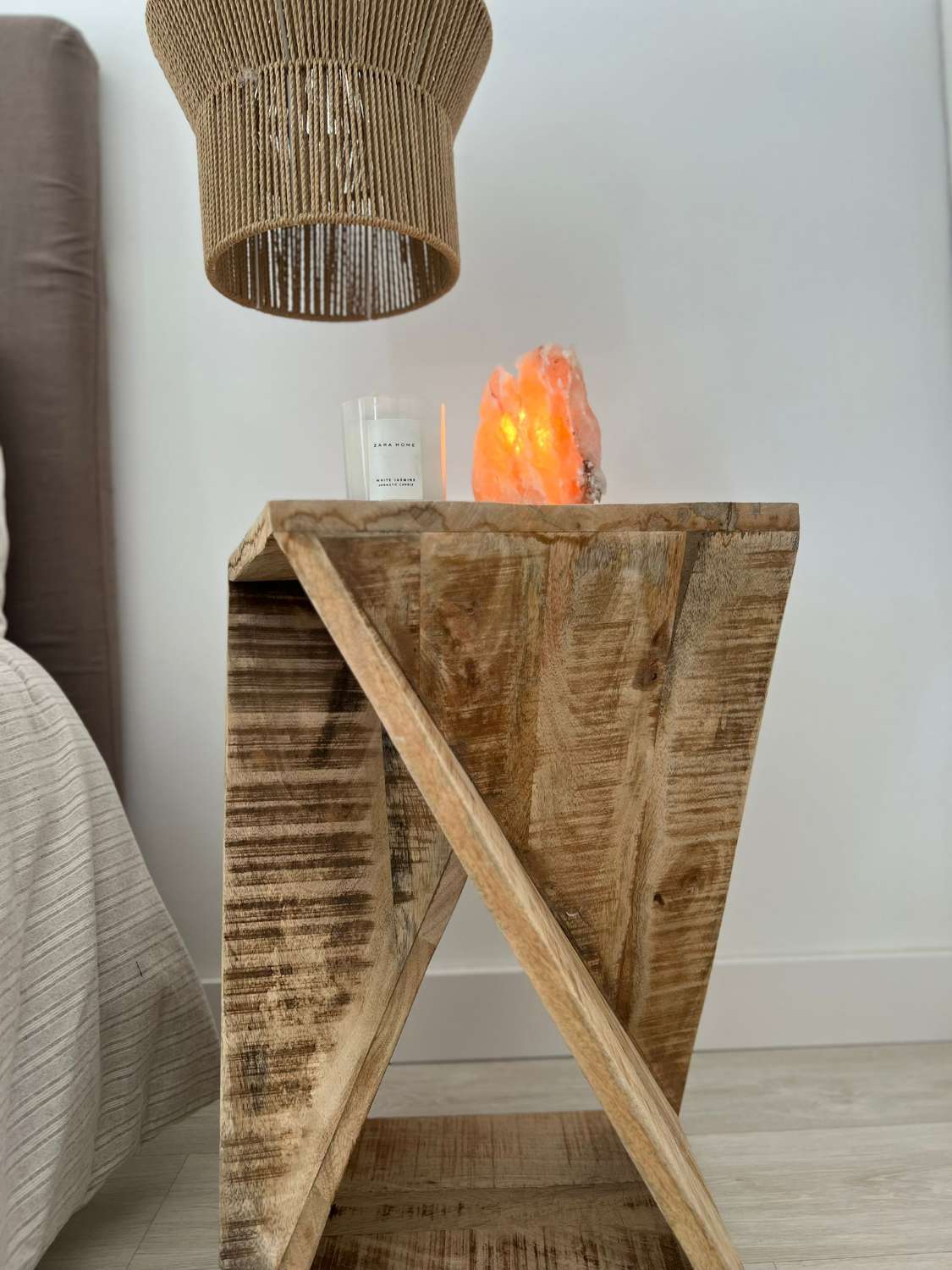 Se alquila desde 01/10/25 hasta 30/06/26 . magnífica villa en zona de Playamar ( Torremolinos )