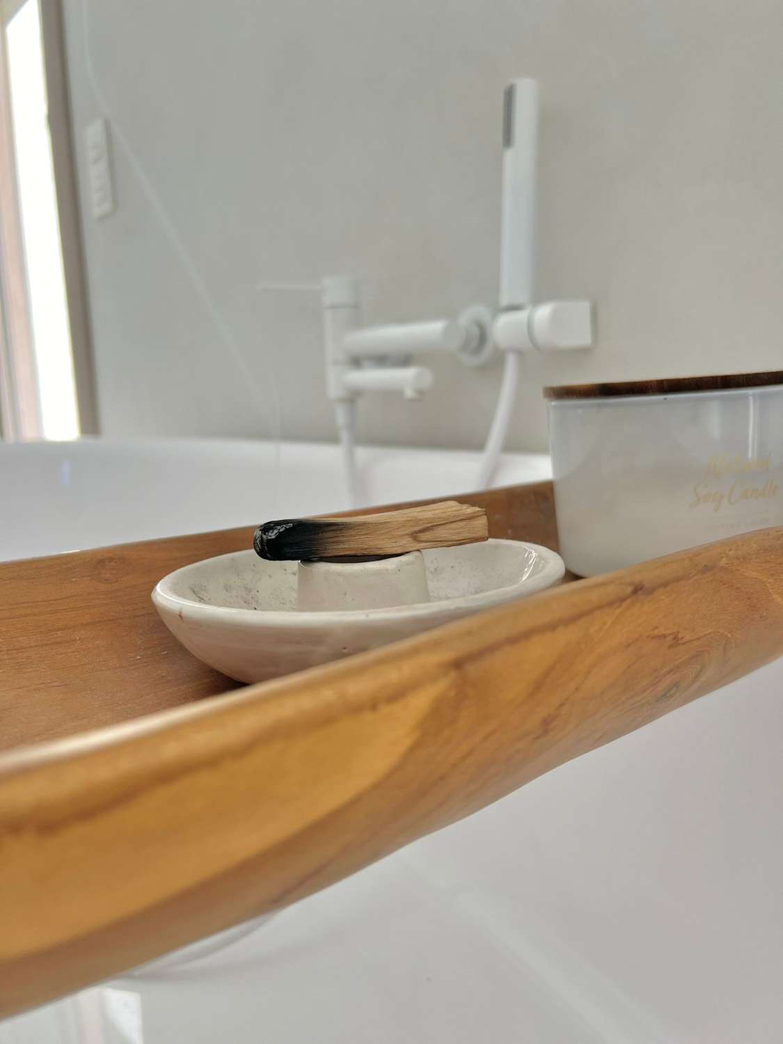 Se alquila desde 01/10/25 hasta 30/06/26 . magnífica villa en zona de Playamar ( Torremolinos )