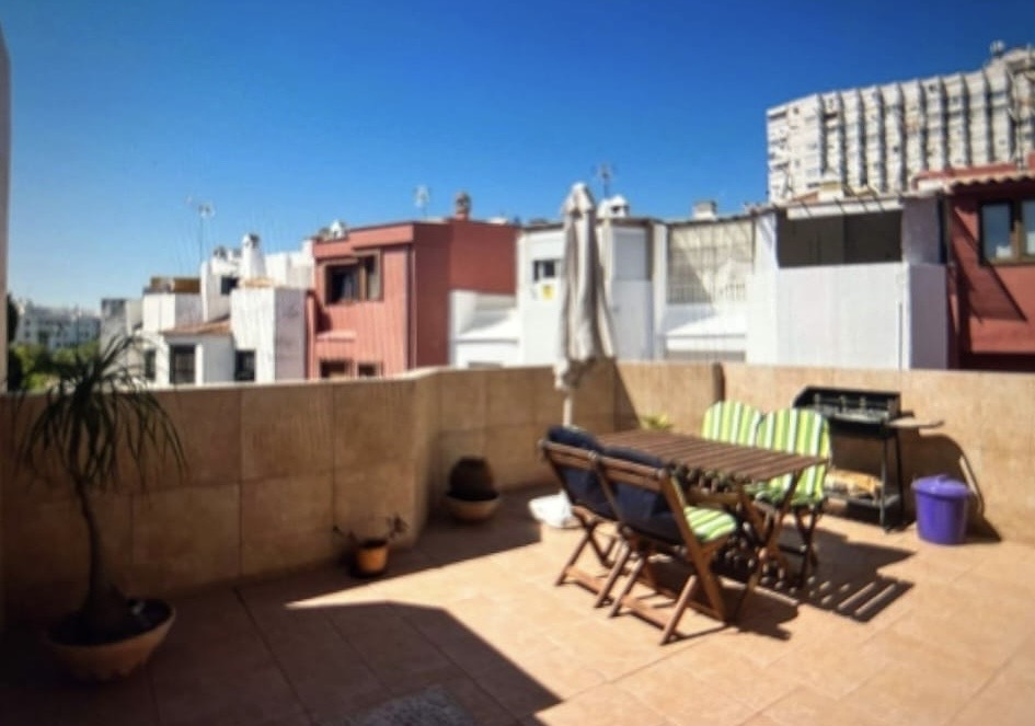 SE ALQUILA DESDE AHORA HASTA 30.6.26 Y desde 01/09/2026 hasta 30/06/2027 BONITO APARTAMENTO EN LOS ALAMOS (TORREMOLINOS