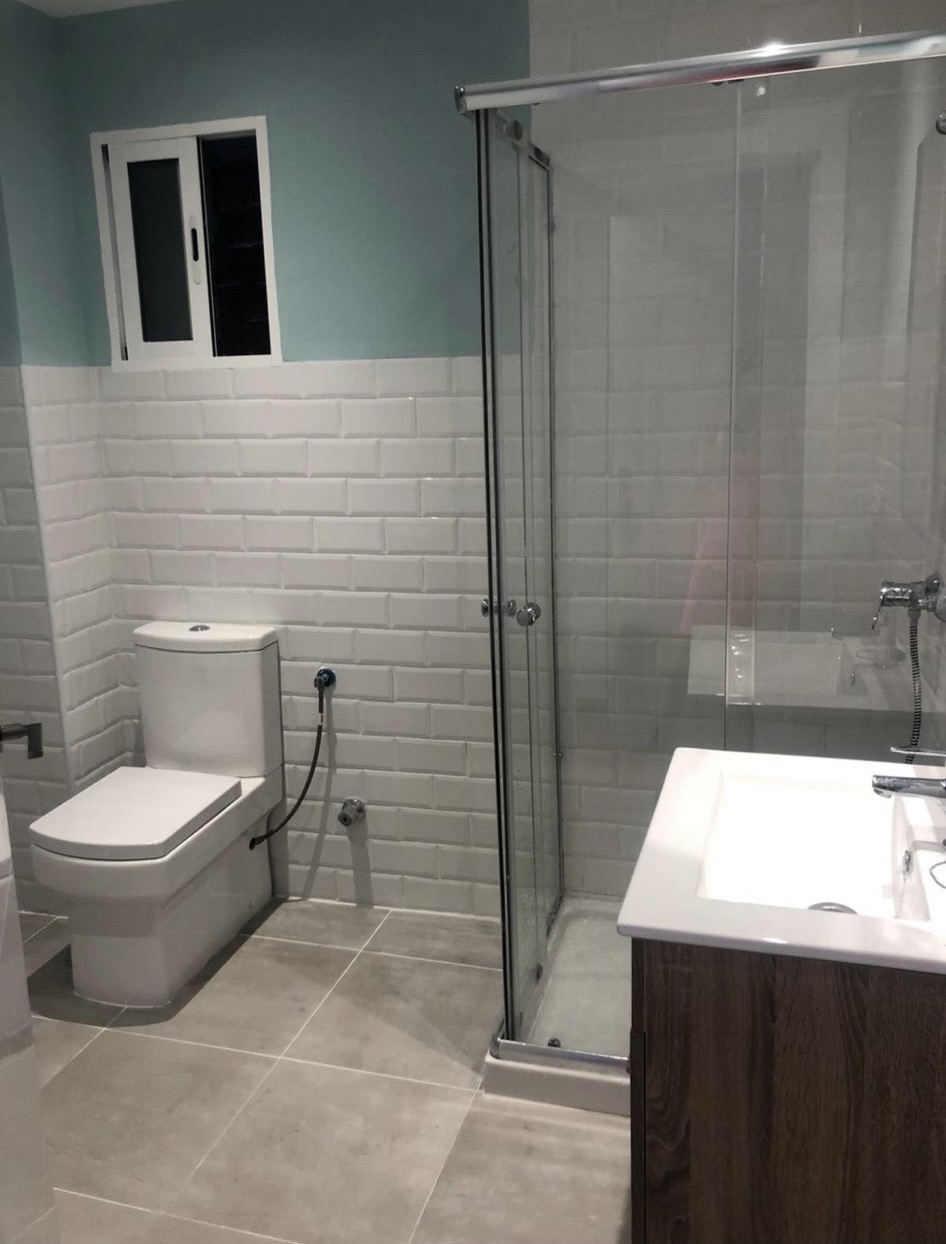 Se alquila bonito estudio desde ahora 01/09/2026 - 31/5/27 en el centro de Torremolinos