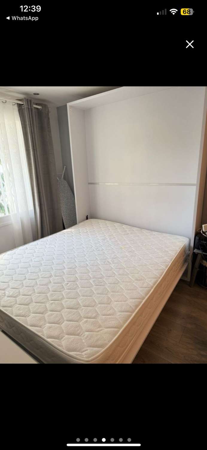 Se alquila hasta 12.6.26 y desde 01/09/2026- 30/06/2027 bonito estudio con vistas al mar en zona la Carihuela (Torremolinos)