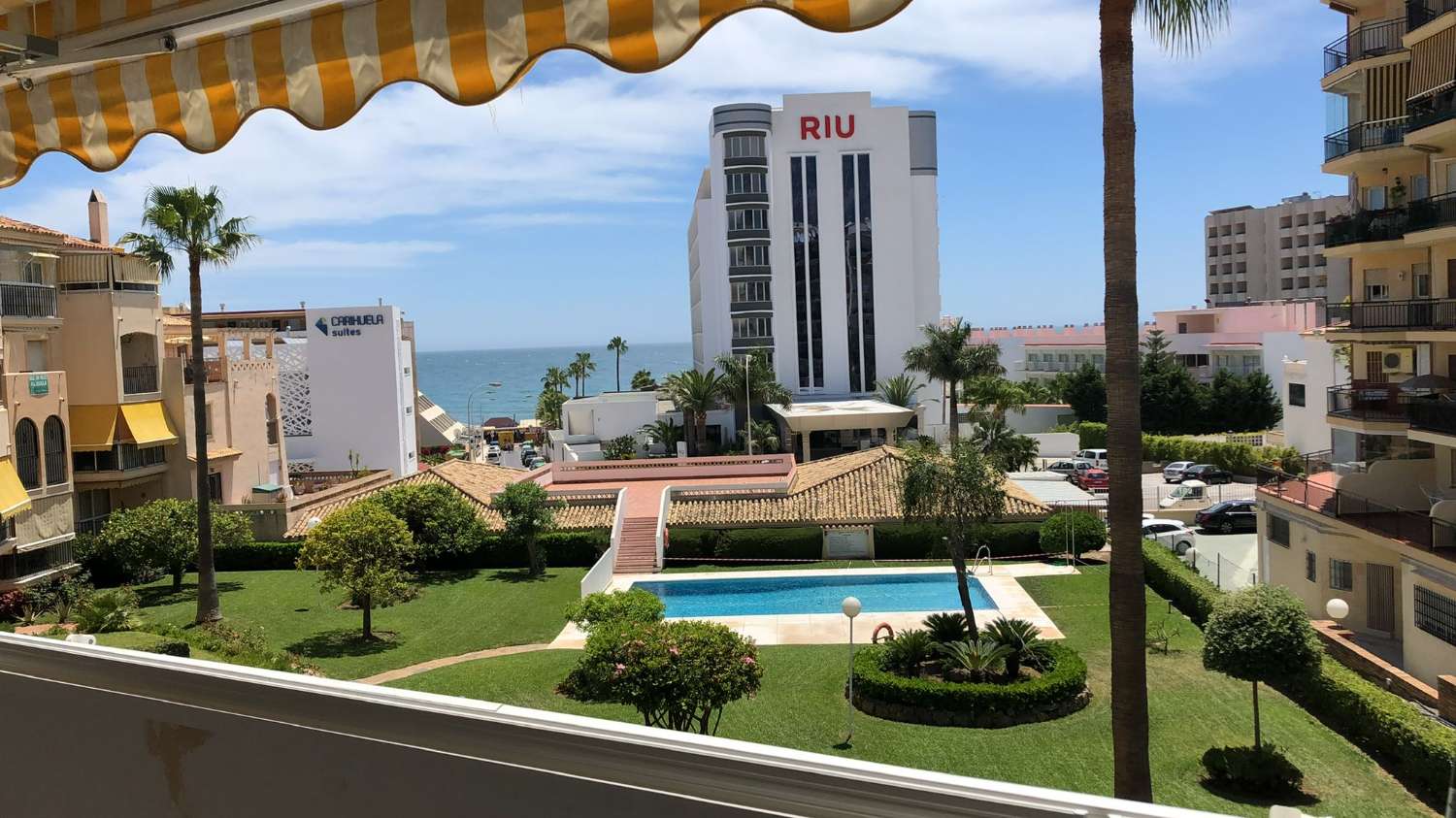 Se alquila hasta 12.6.26 y desde 01/09/2026- 30/06/2027 bonito estudio con vistas al mar en zona la Carihuela (Torremolinos)