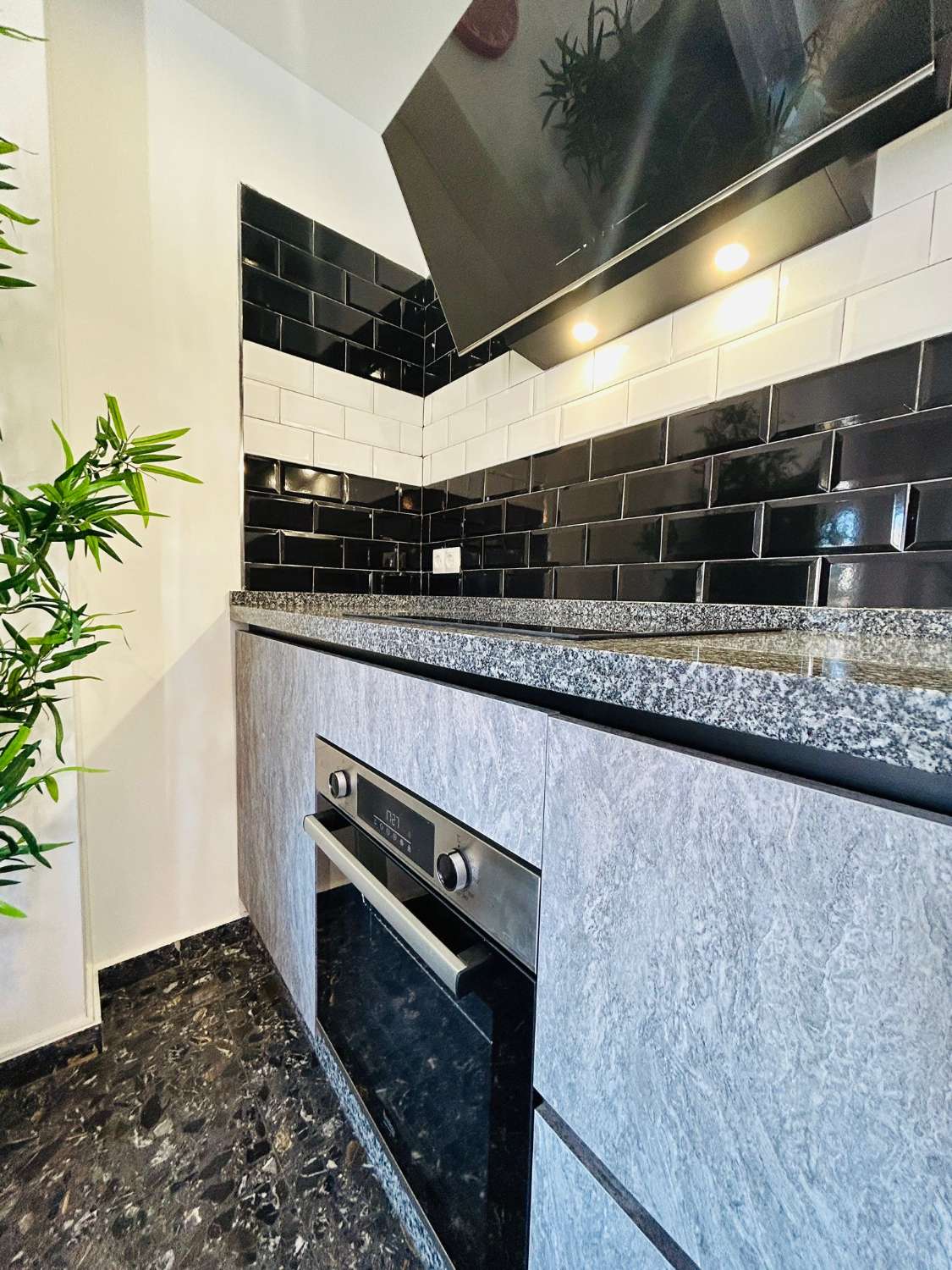 SE ALQUILA APARTAMENTO MEDIA TEMPORADA DESDE 01/9/2026- 30/06/27 BONITO APARTAMENTO EN TORREMOLINOS CENTRO