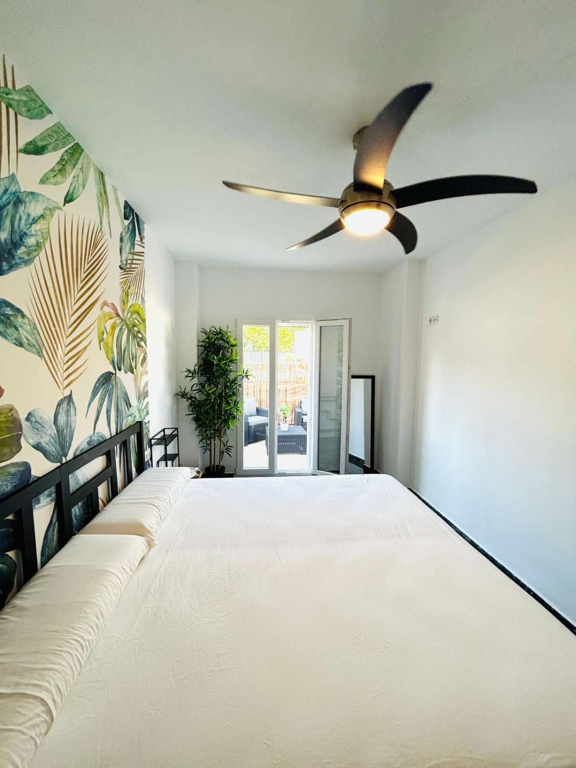 SE ALQUILA APARTAMENTO MEDIA TEMPORADA DESDE 01/9/2026- 30/06/27 BONITO APARTAMENTO EN TORREMOLINOS CENTRO