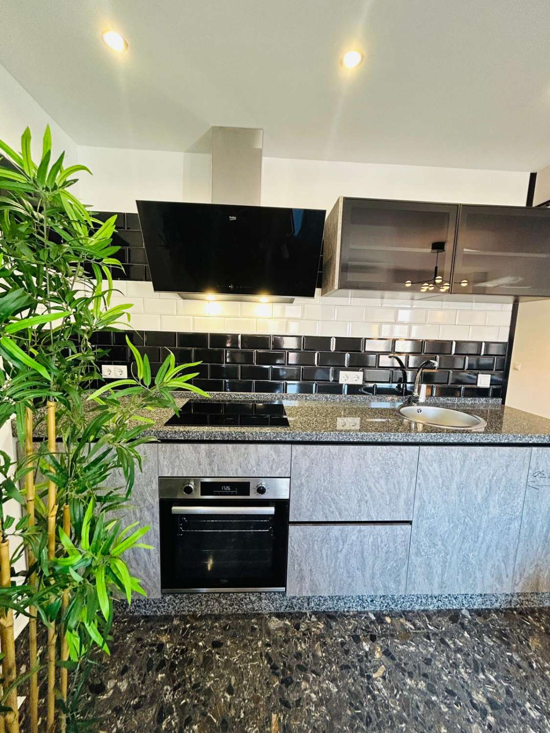 SE ALQUILA APARTAMENTO MEDIA TEMPORADA DESDE 01/9/2026- 30/06/27 BONITO APARTAMENTO EN TORREMOLINOS CENTRO