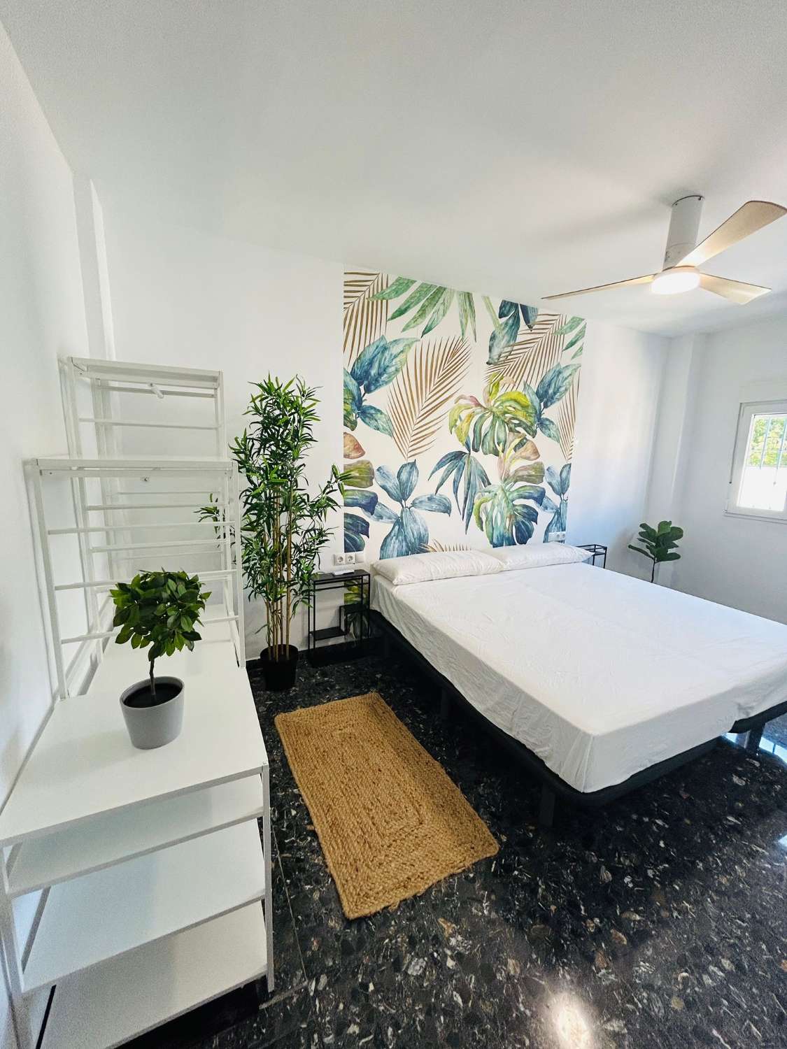 SE ALQUILA APARTAMENTO MEDIA TEMPORADA DESDE 01/9/2026- 30/06/27 BONITO APARTAMENTO EN TORREMOLINOS CENTRO