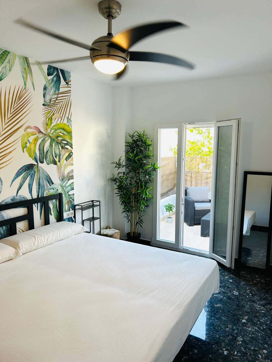 SE ALQUILA APARTAMENTO MEDIA TEMPORADA DESDE 01/9/2026- 30/06/27 BONITO APARTAMENTO EN TORREMOLINOS CENTRO